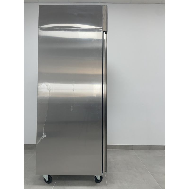 Katerbay. UNIFROST R700SVN LARGE GN UPRIGHT FRIDGE R290