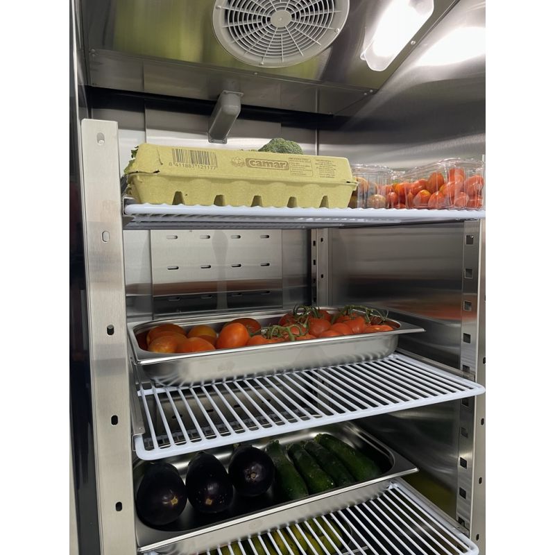 Katerbay. UNIFROST R700SVN LARGE GN UPRIGHT FRIDGE R290